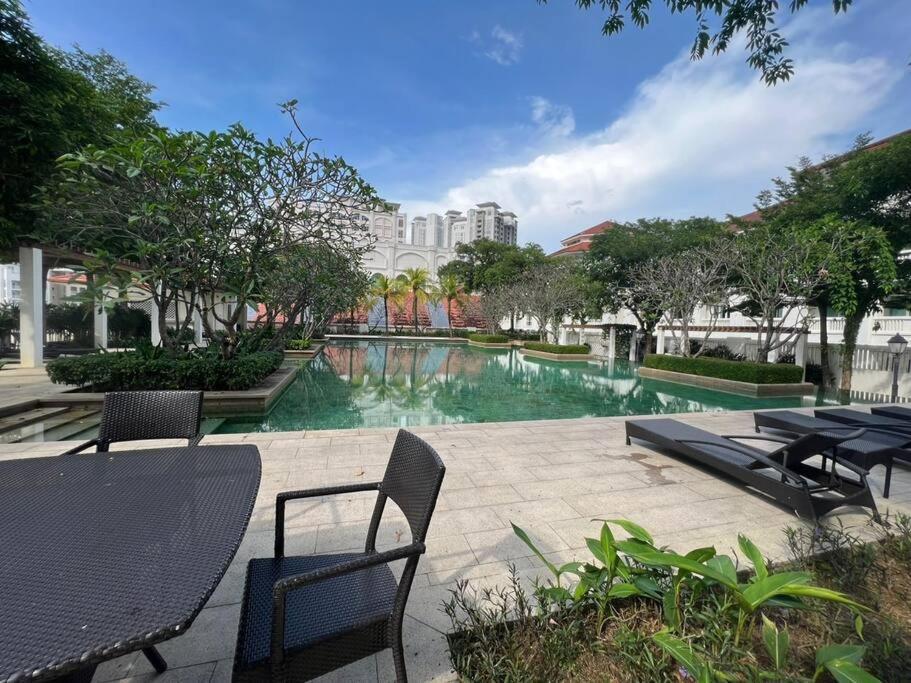 Perfect Marina Stay@ Strait Quay /W Big Balcony + Carpark Bagan Jermal Екстер'єр фото